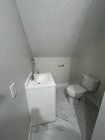 $649,900 | 6 Rayner Street, Blackstone, MA 01504