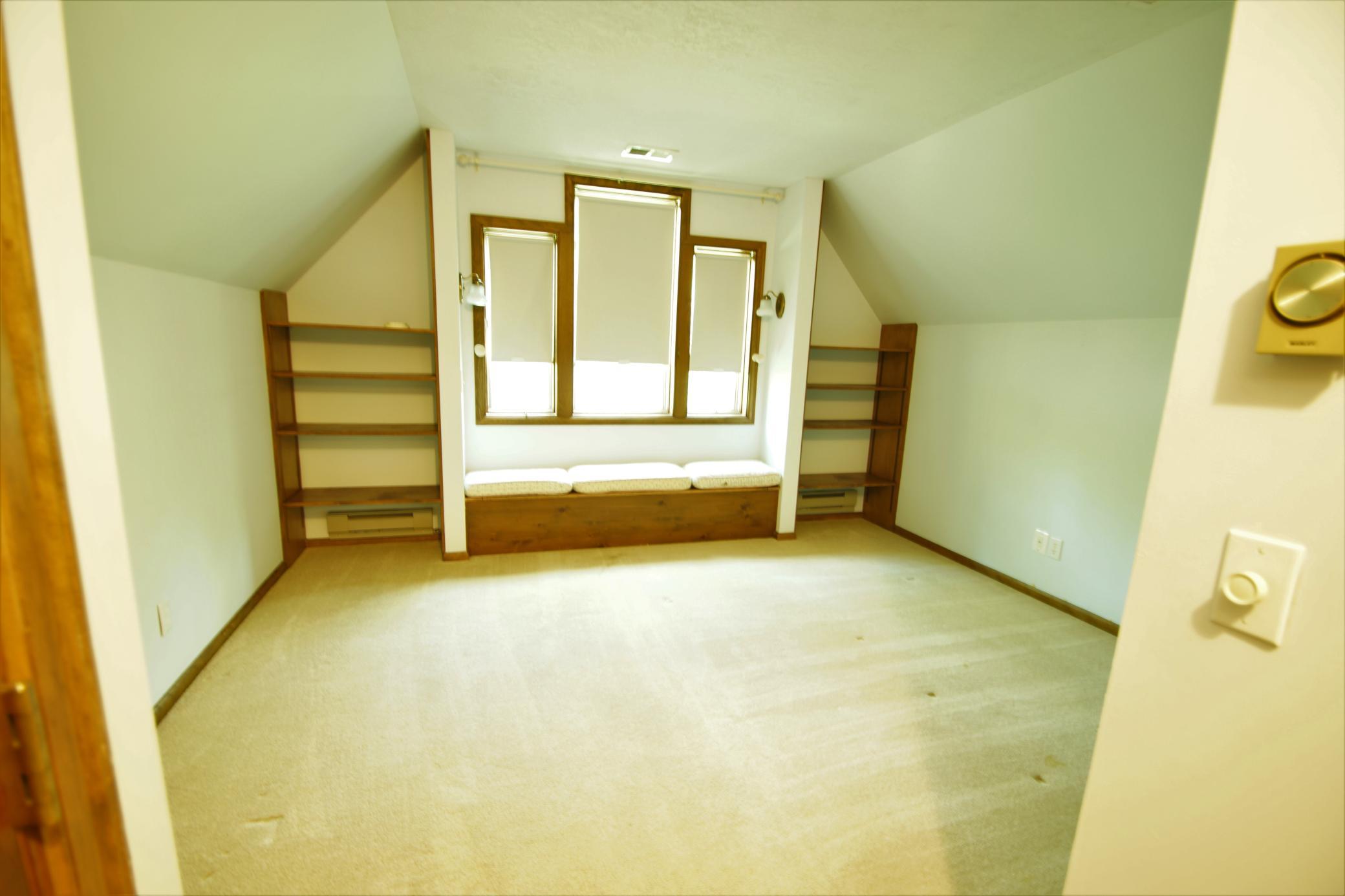 988 Stratford Road Mendota Heights, MN 55118 - Photo 17 of 34 Gallery Image 17