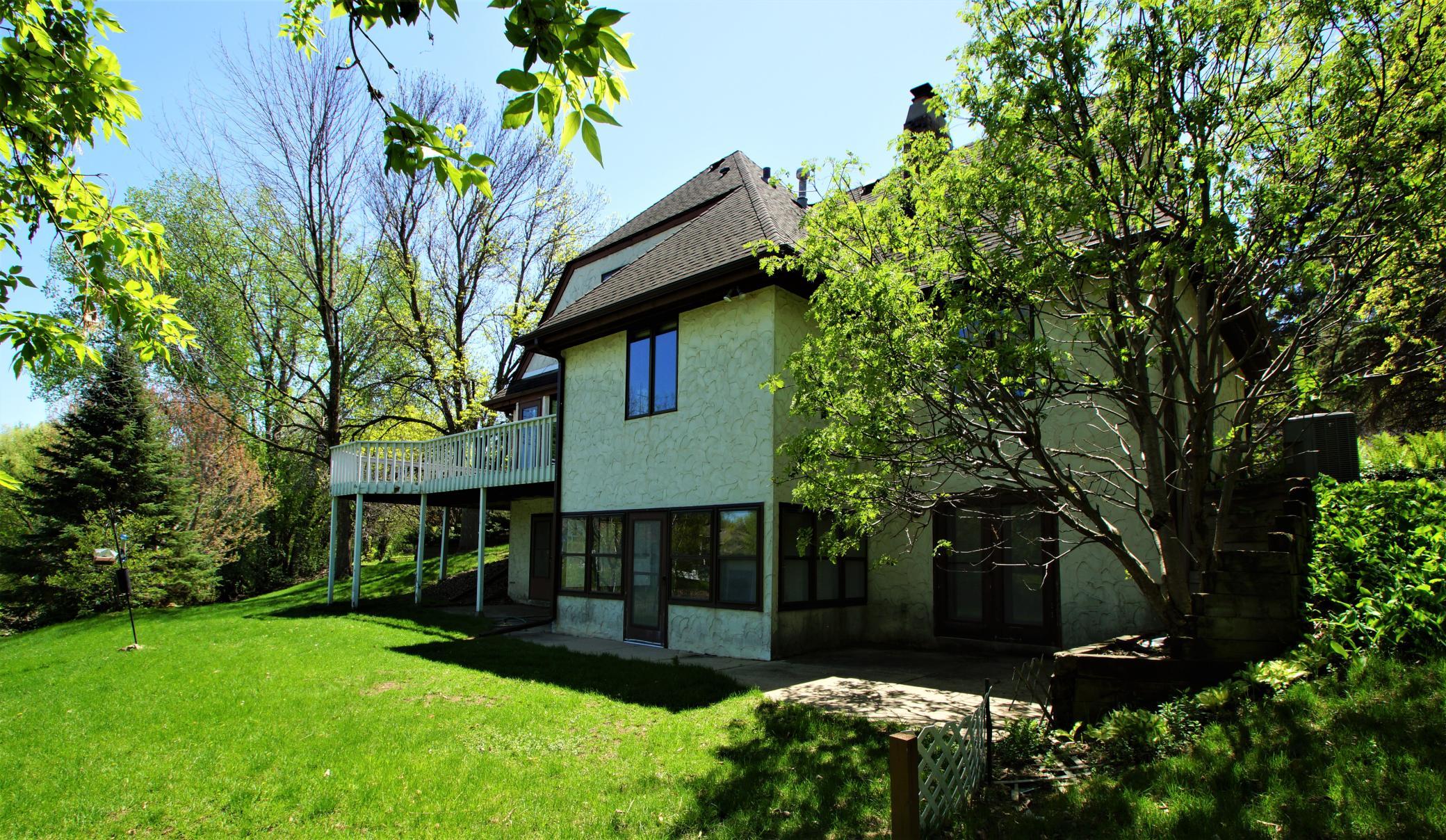 988 Stratford Road Mendota Heights, MN 55118 - Photo 28 of 34 Gallery Image 28