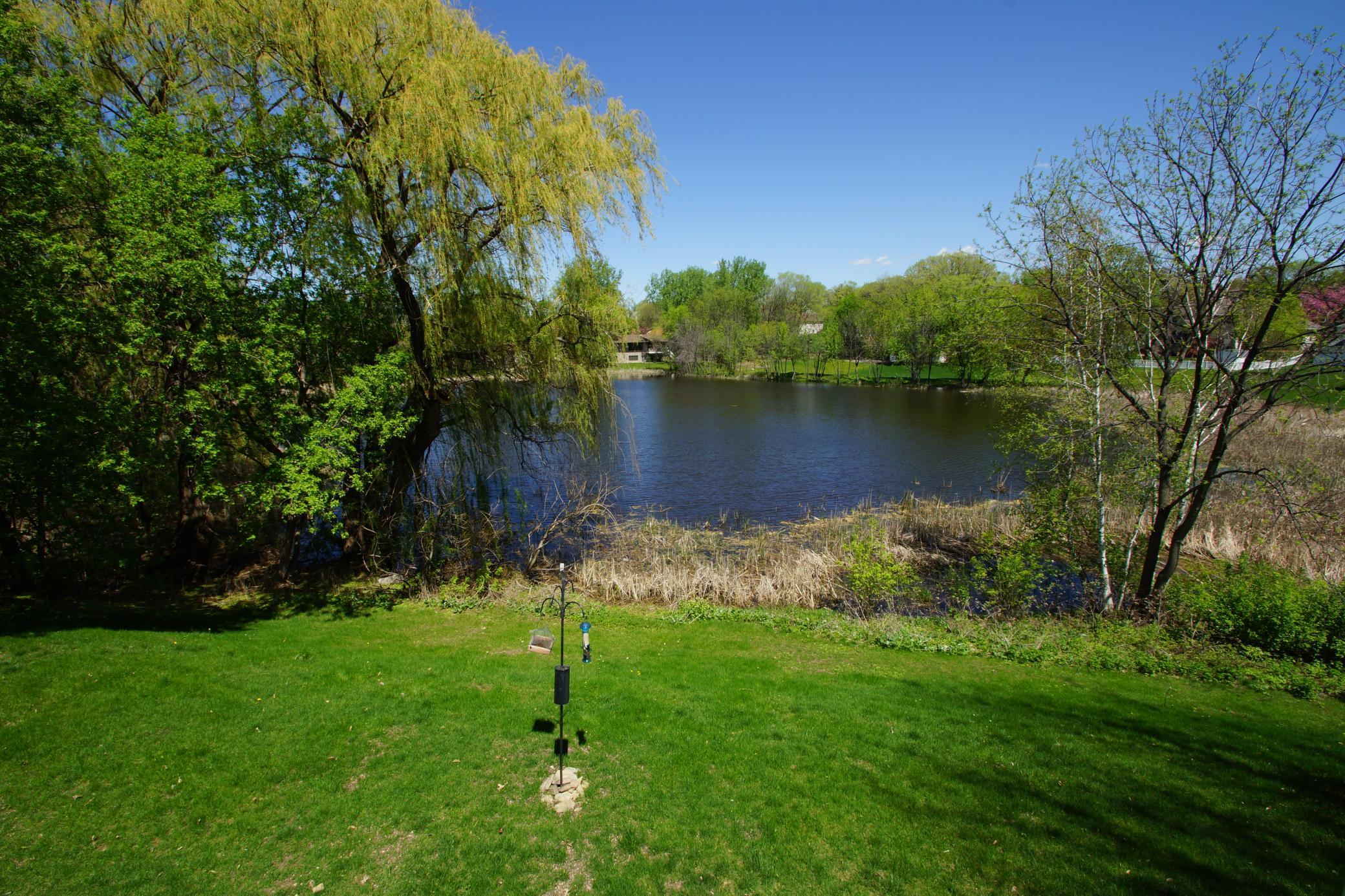 988 Stratford Road Mendota Heights, MN 55118 - Photo 33 of 34 Gallery Image 33