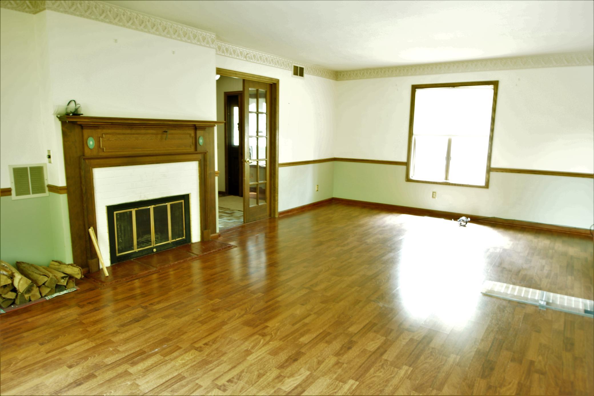 988 Stratford Road Mendota Heights, MN 55118 - Photo 5 of 34 Gallery Image 5