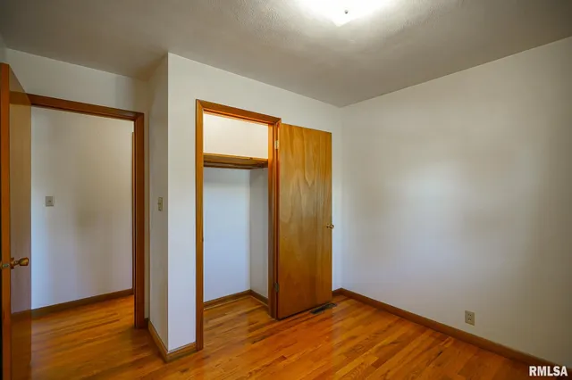 $145,000 | 695 North 11th Avenue, Canton, IL 61520