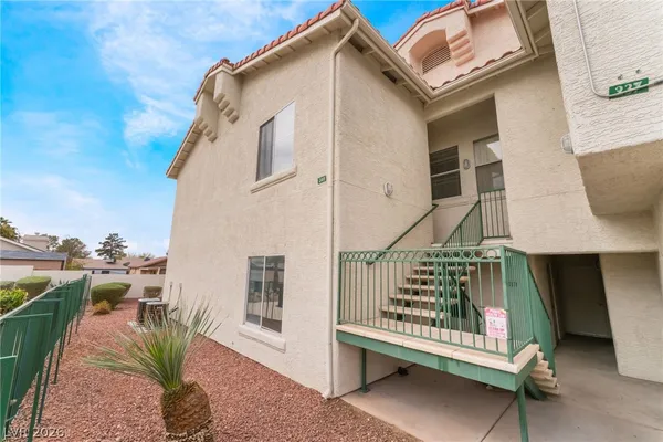 $1,500 | 6201 East Lake Mead Boulevard, Unit 240, Las Vegas, NV 89156