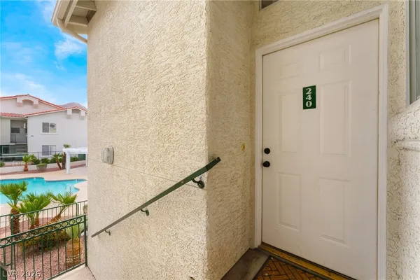 $1,500 | 6201 East Lake Mead Boulevard, Unit 240, Las Vegas, NV 89156