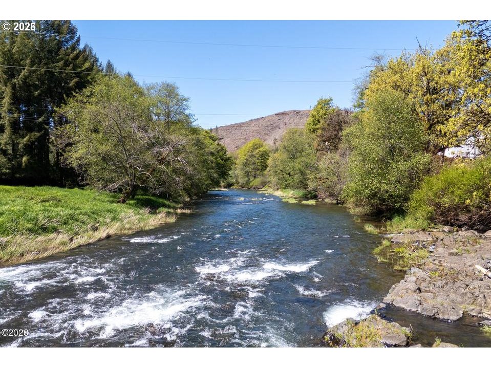 32185 Upper Nestucca River Road Beaver, OR 97108 - Photo 4 of 24