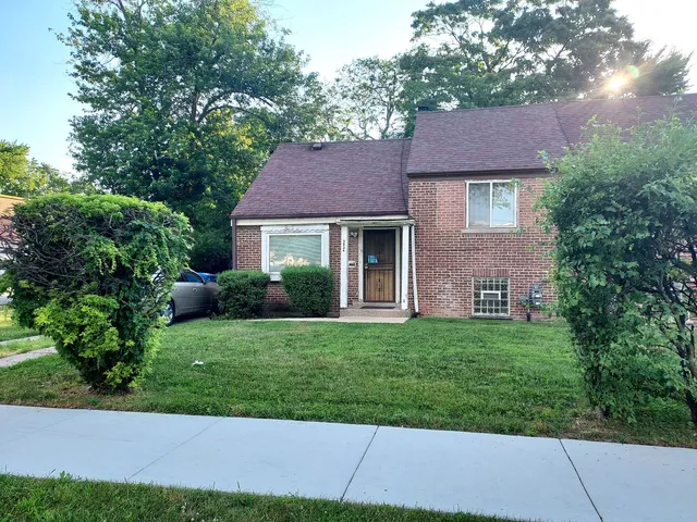 $130,000 | 9834 South Oglesby Avenue, Chicago, IL 60617