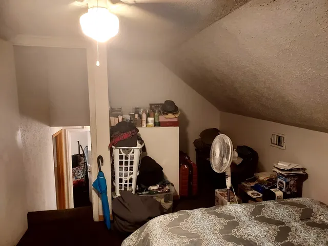 $130,000 | 9834 South Oglesby Avenue, Chicago, IL 60617