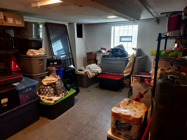 $85,000 | 9834 South Oglesby Avenue, Chicago, IL 60617