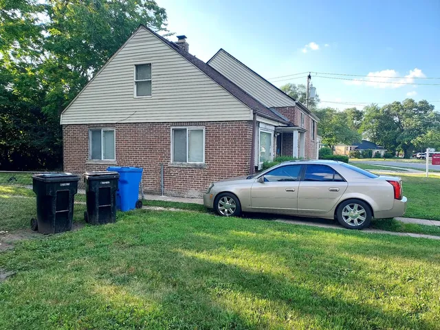 $130,000 | 9834 South Oglesby Avenue, Chicago, IL 60617