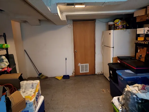 $85,000 | 9834 South Oglesby Avenue, Chicago, IL 60617