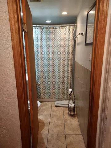 $130,000 | 9834 South Oglesby Avenue, Chicago, IL 60617