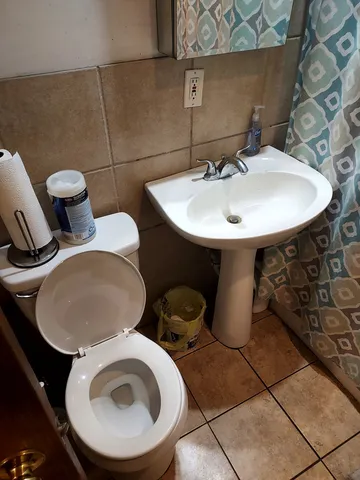 $130,000 | 9834 South Oglesby Avenue, Chicago, IL 60617