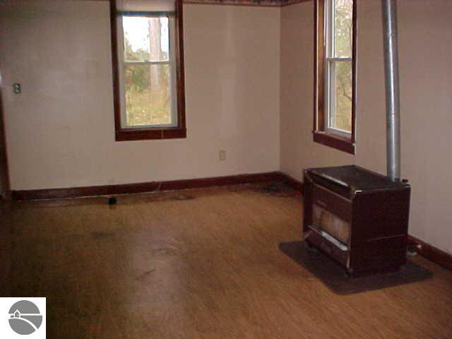 5906 Ellison Road Sterling, MI 48659 - Photo 8 of 12 1750249-7.JPG