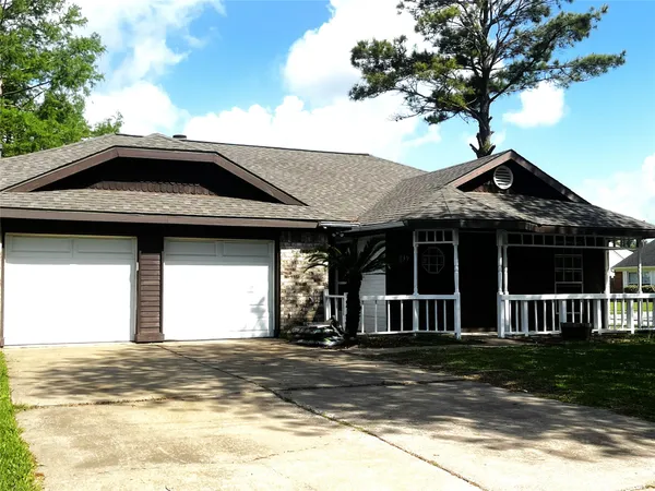$1,850 | 339 El Toro Lane, Houston, TX 77598