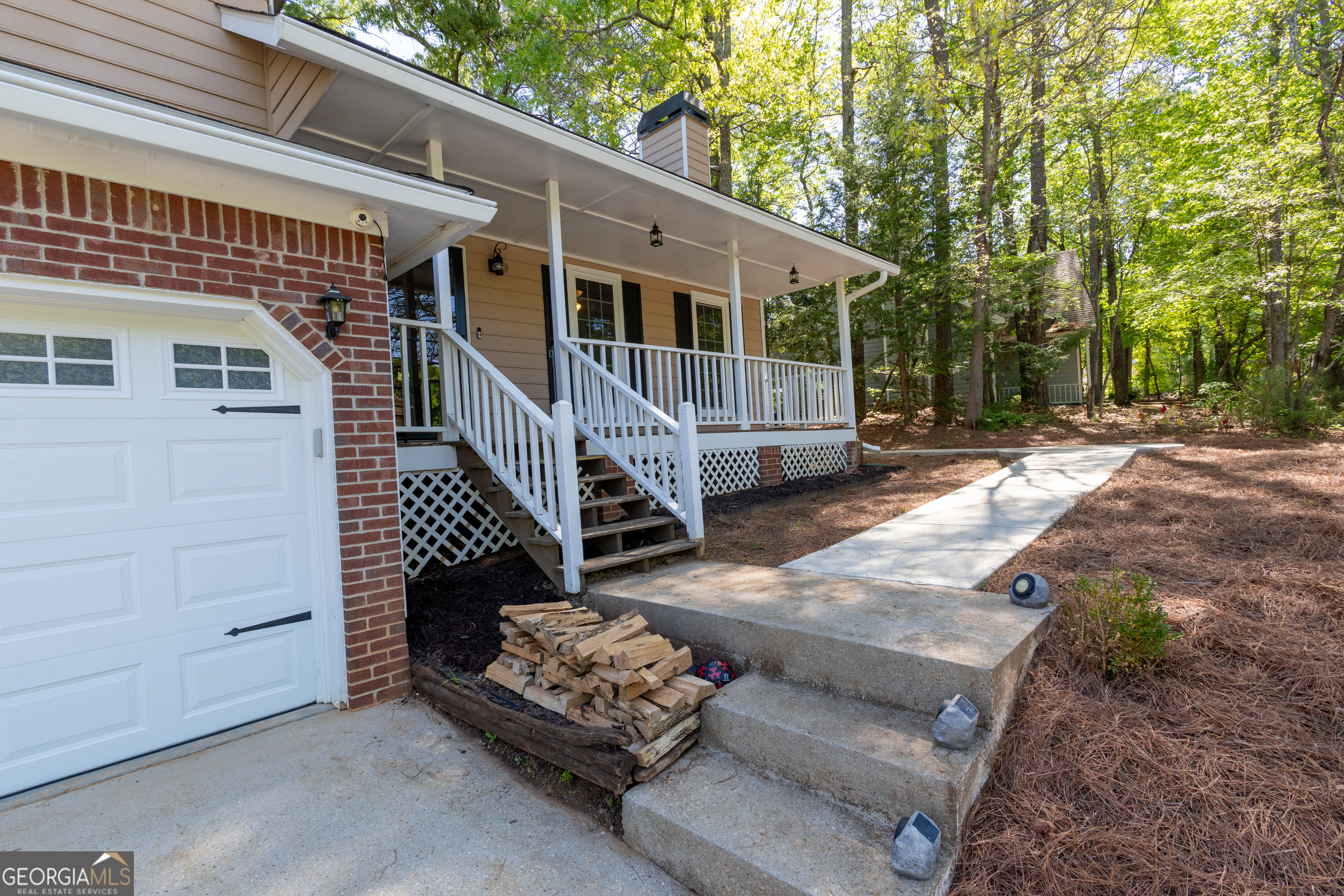 412 Streamview Lane Stockbridge, GA 30281 - Photo 2 of 40