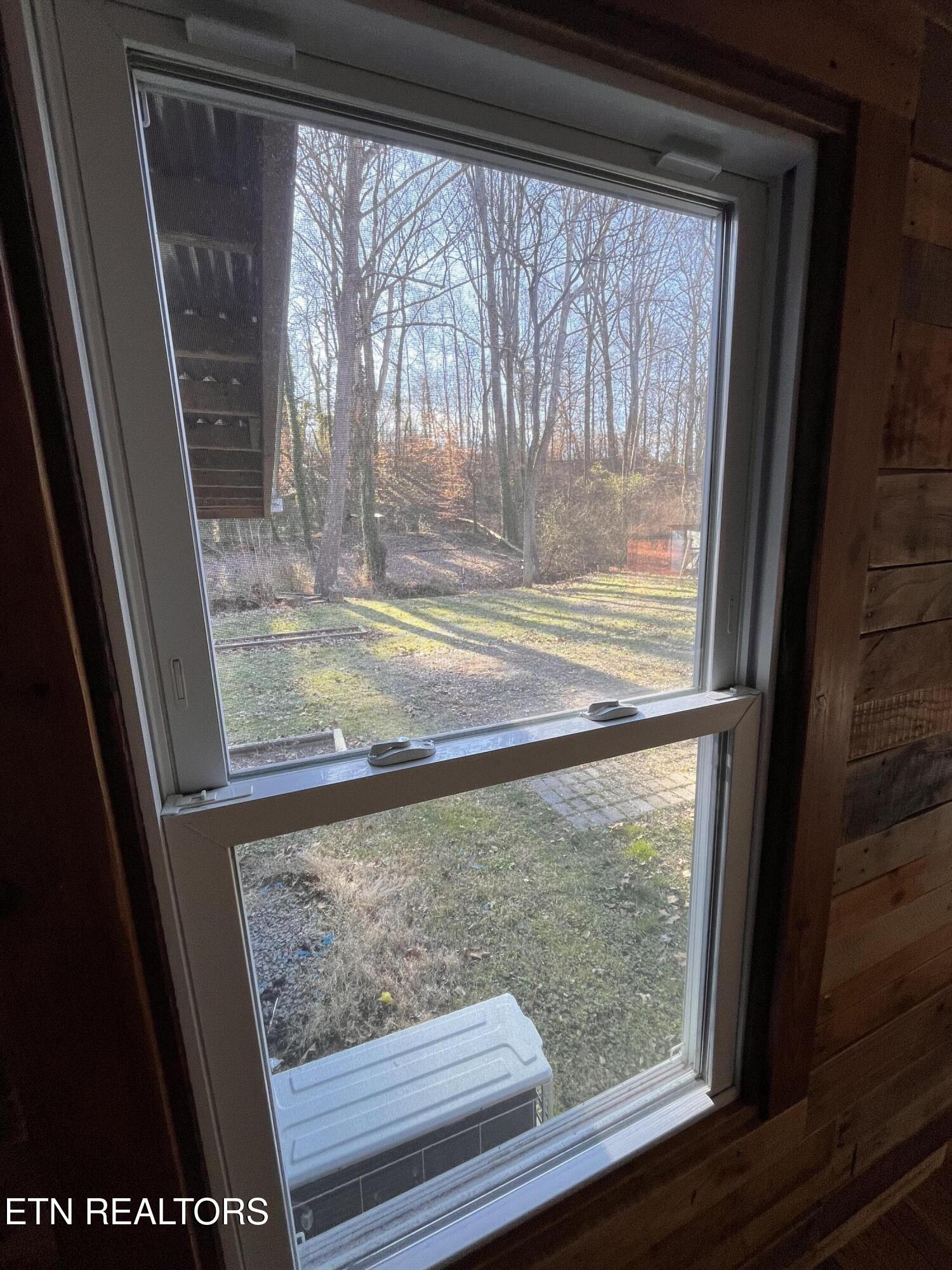 2616 Maloney Road Knoxville, TN 37920 - Photo 11 of 26 Updated windows