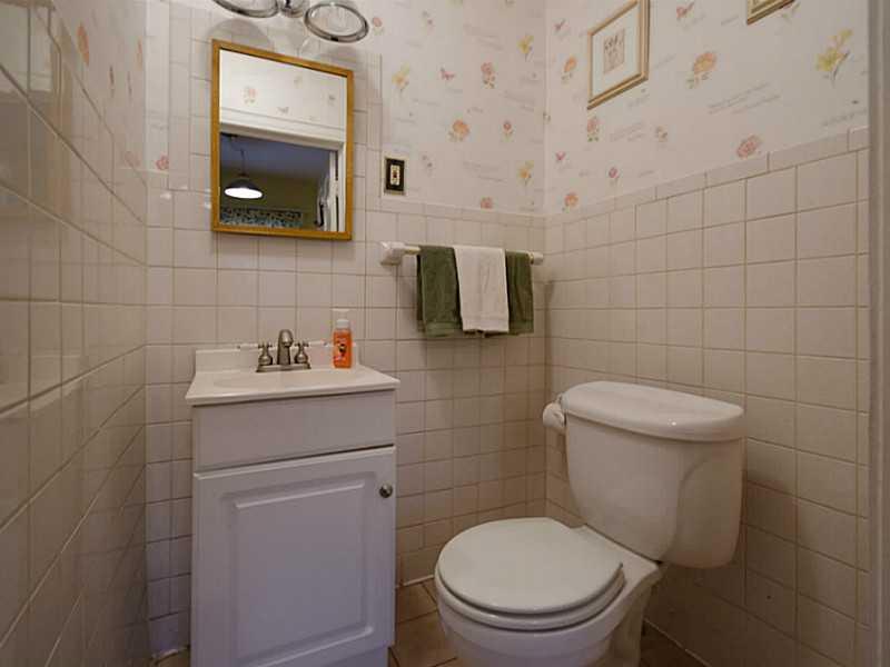 340 Woods Road Anderson, IN 46011 - Photo 14 of 24 Gallery Image 14