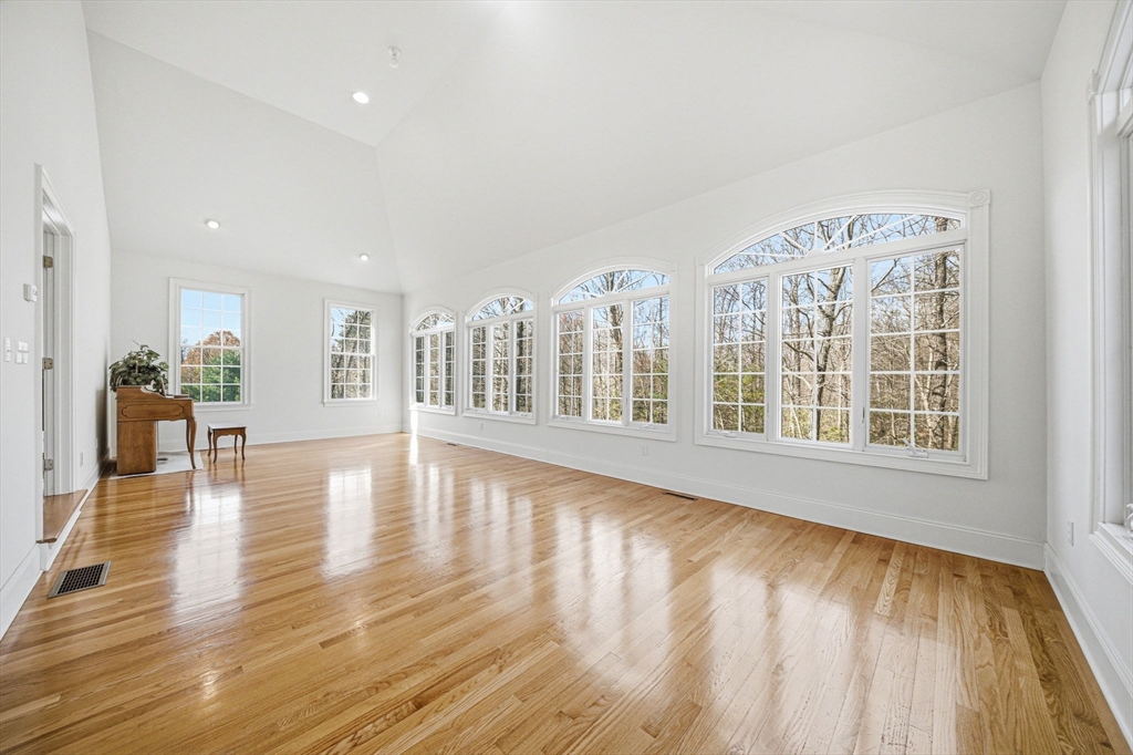 9 Overlook Road Hopkinton, MA 01748 - Photo 19 of 34