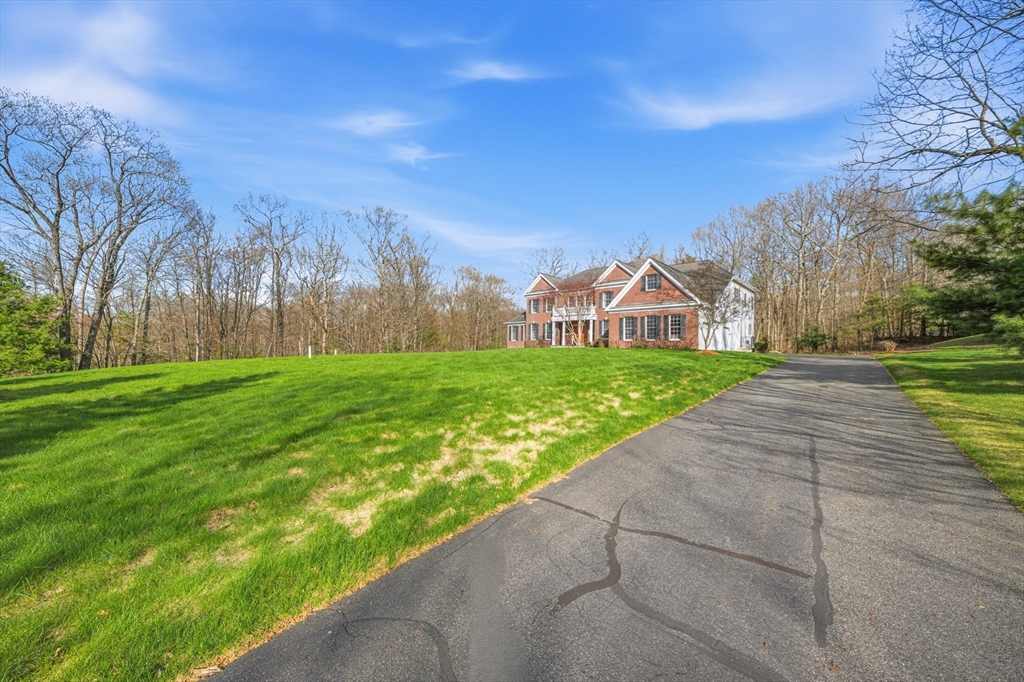 9 Overlook Road Hopkinton, MA 01748 - Photo 2 of 34