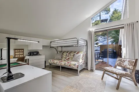 $1,189,000 | 54420 Village View Drive, Idyllwild, CA 92549