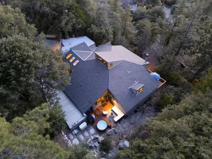 $1,189,000 | 54420 Village View Drive, Idyllwild, CA 92549