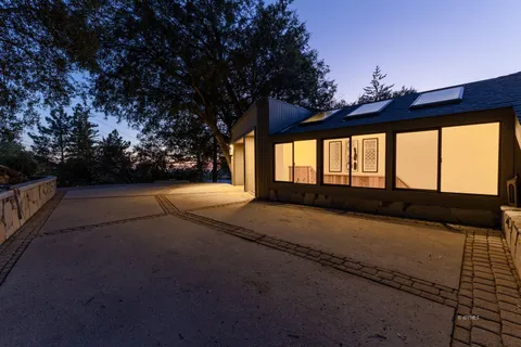 $1,189,000 | 54420 Village View Drive, Idyllwild, CA 92549