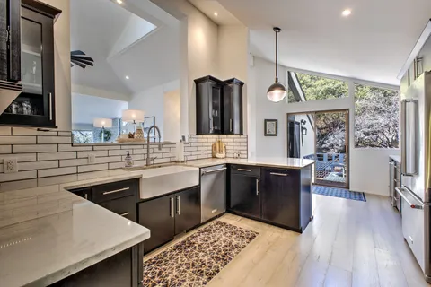 $1,189,000 | 54420 Village View Drive, Idyllwild, CA 92549