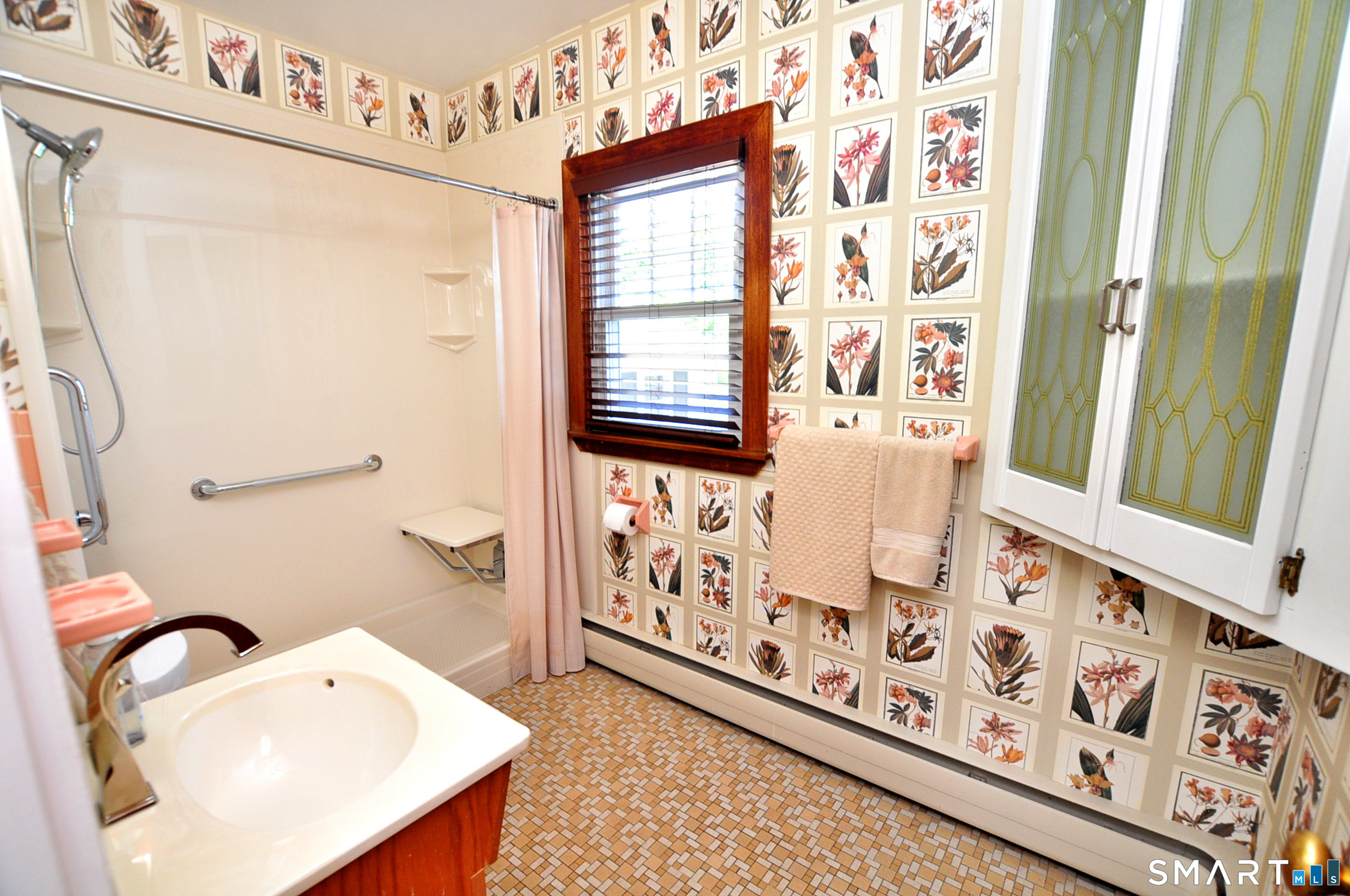 304 Rood Avenue Windsor, CT 06095 - Photo 23 of 36