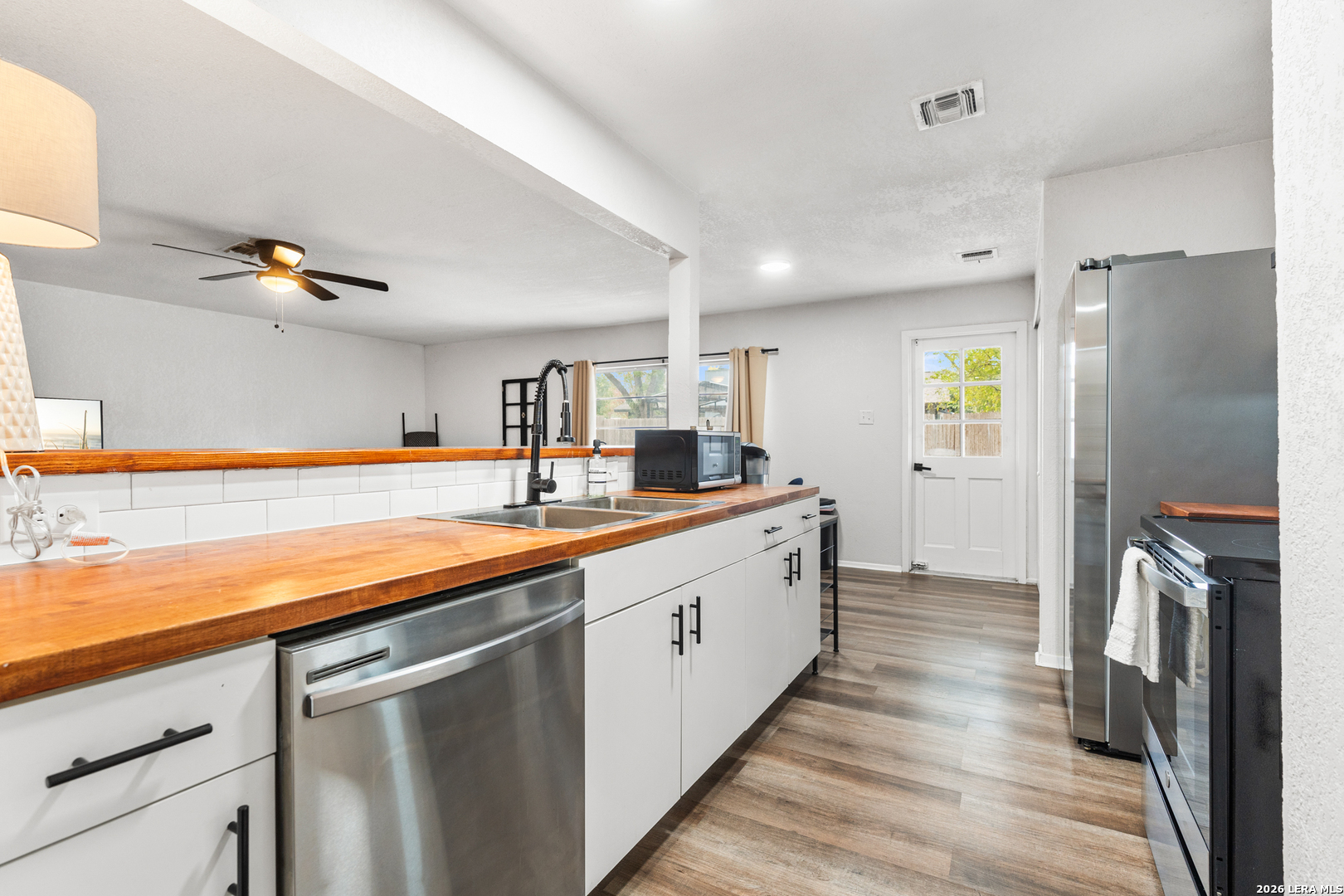 7107 Spring Flower Street San Antonio, TX 78249 - Photo 15 of 25