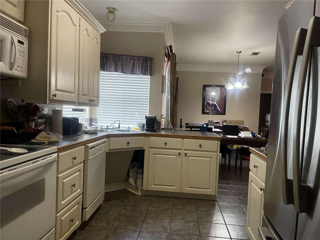 924 Elvin Drive Baton Rouge, LA 70810 - Photo 10 of 20