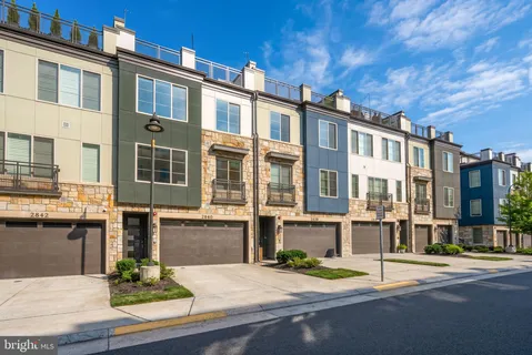 $899,900 | 2840 Red Star Lane, Alexandria, VA 22303