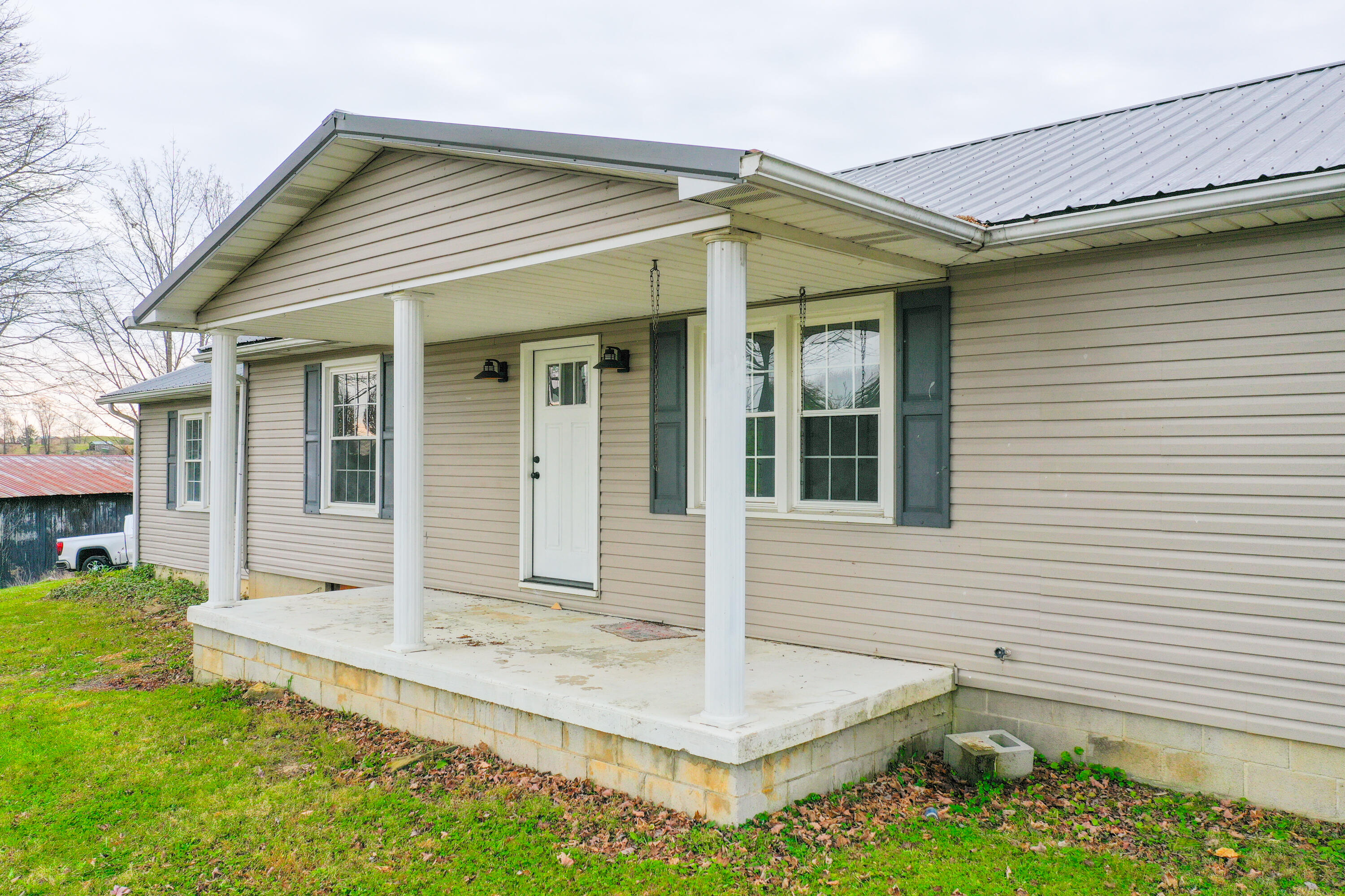1176 Eberle Road McKee, KY 40447 - Photo 9 of 43 DJI_0045