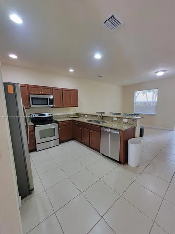 $2,400 | 9031 Southwest 227th Street, Unit 5, Cutler Bay, FL 33190