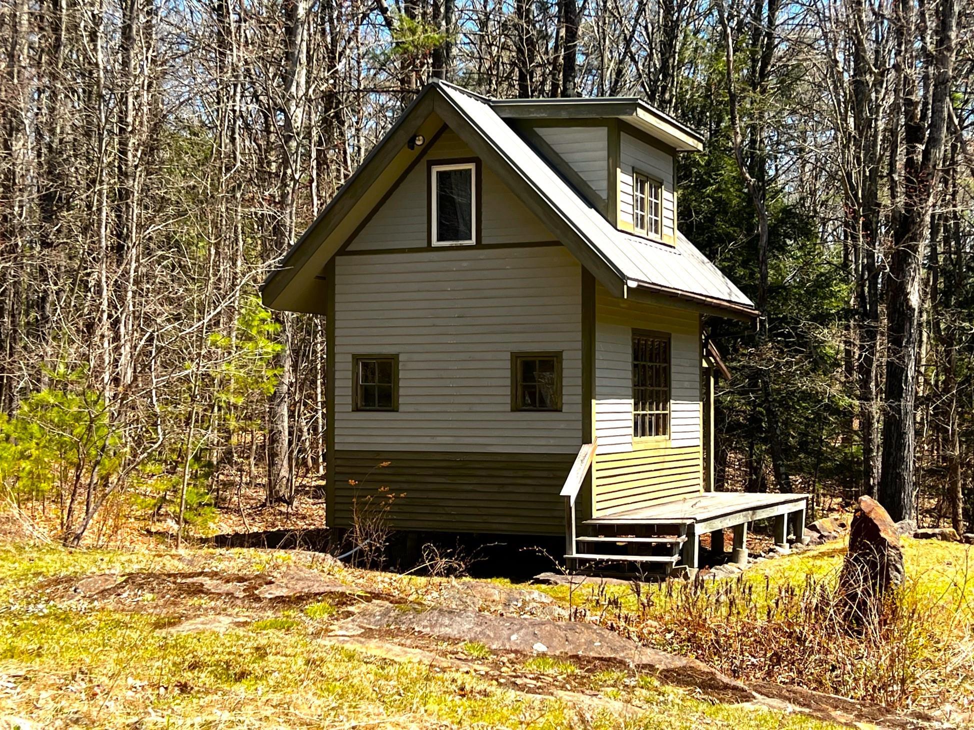 208 Breed Road Harrisville, NH 03450 - Photo 3 of 36