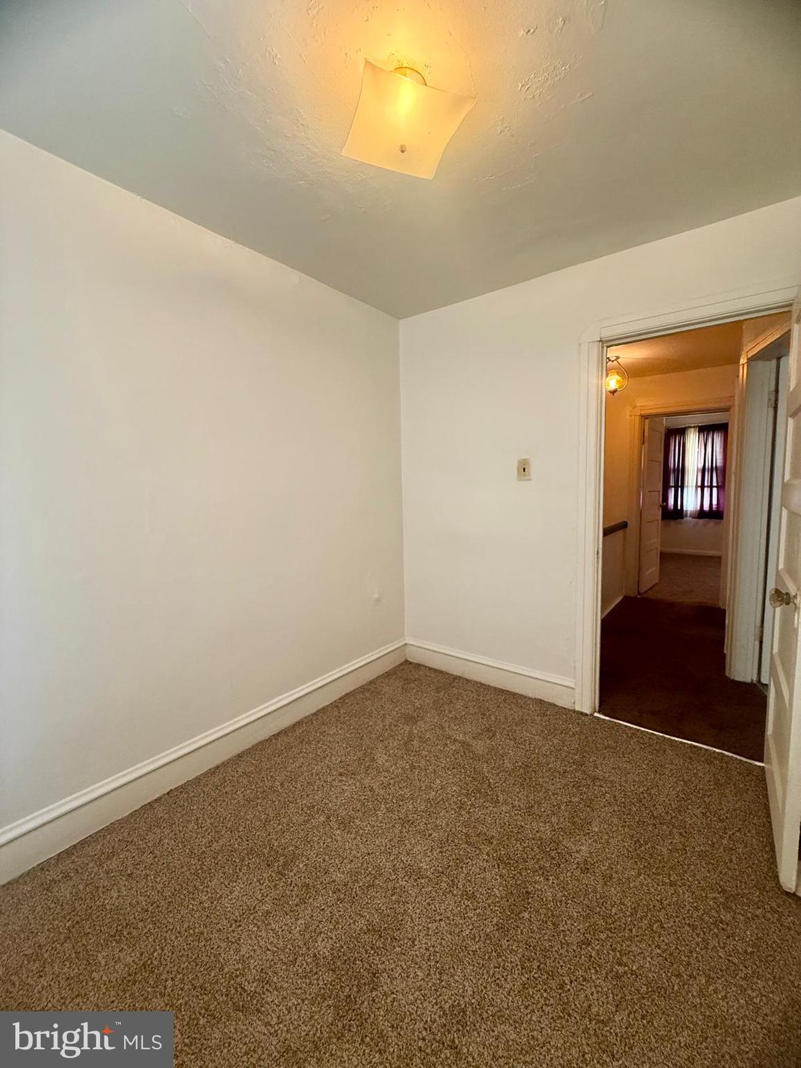 549 Littlecroft Road Upper Darby, PA 19082 - Photo 21 of 26 3rd Bedroom