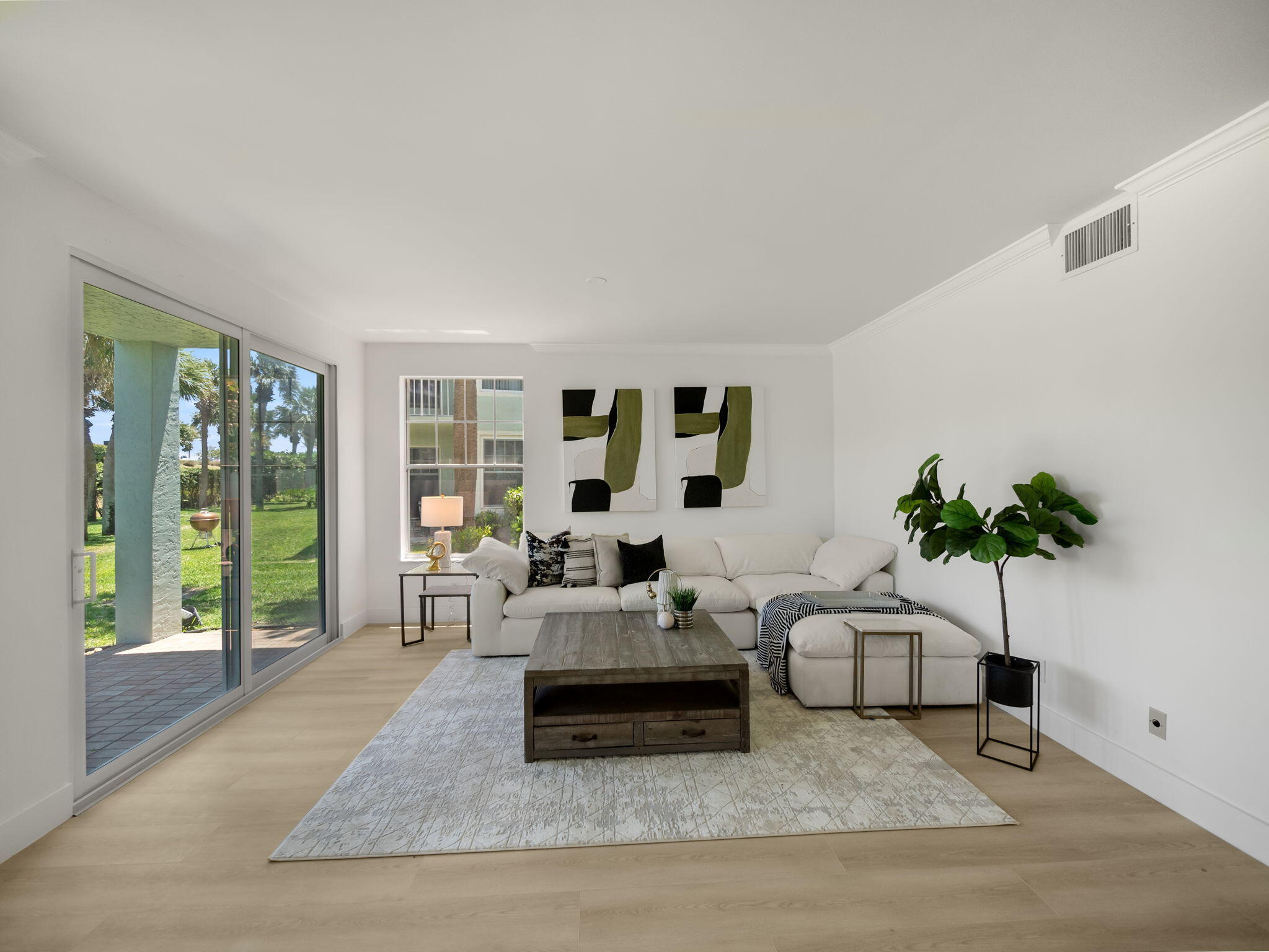 607 Mainsail Circle Jupiter, FL 33477 - Photo 8 of 33 Family Room