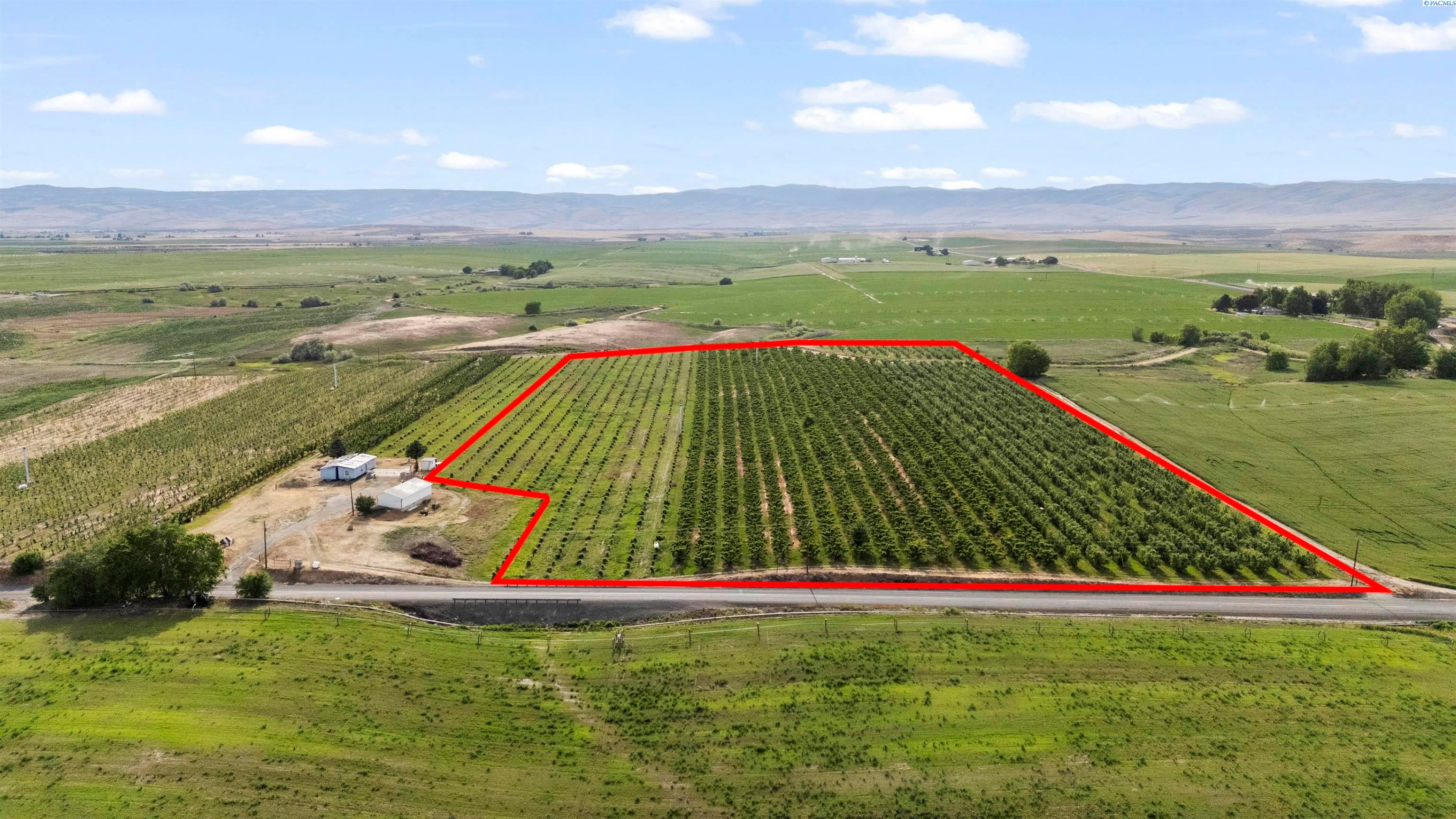 1410 North Stephenson Road Harrah, WA 98933 - Photo 1 of 8 Gallery Image 1