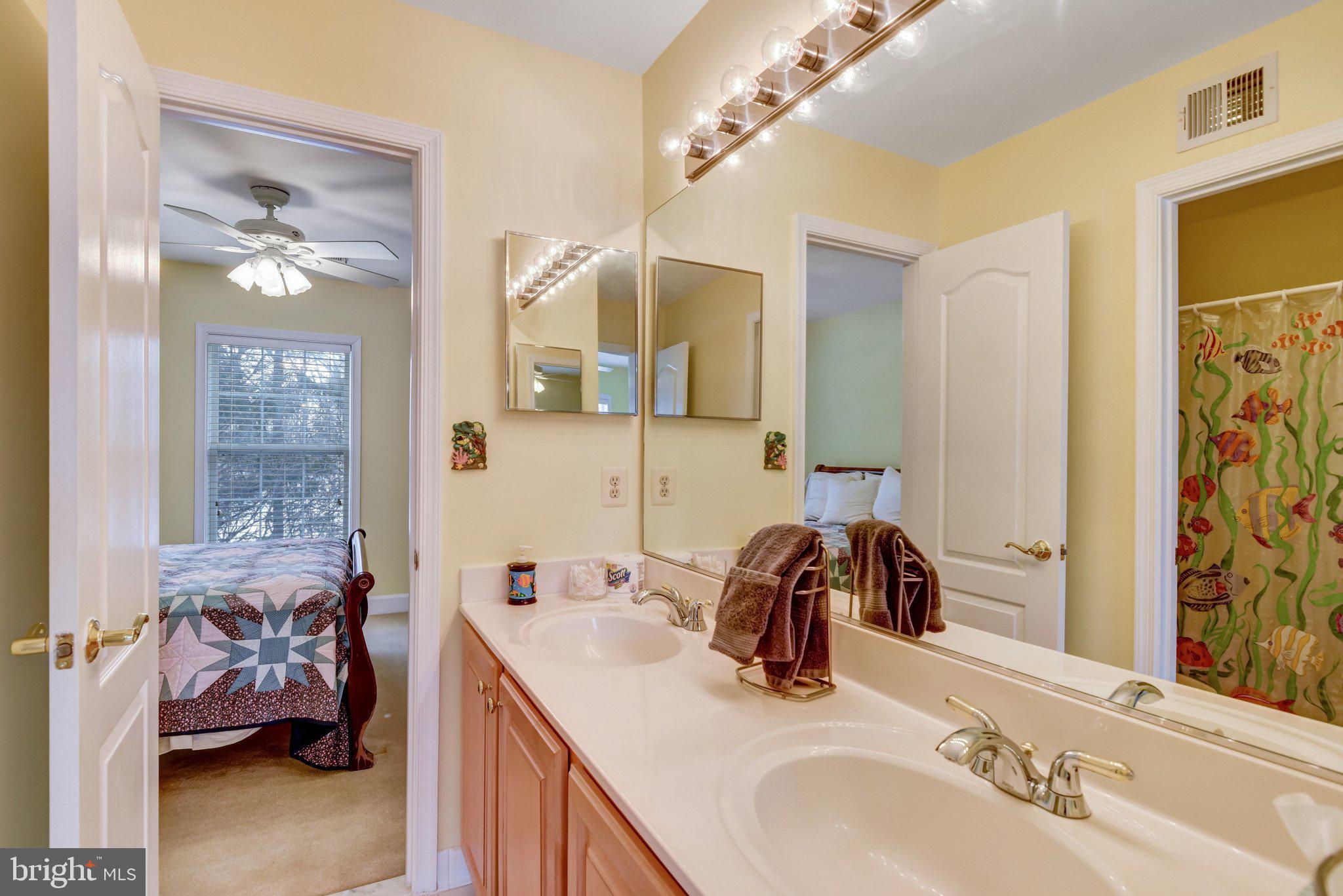 14237 Clubhouse Road Gainesville, VA 20155 - Photo 32 of 60