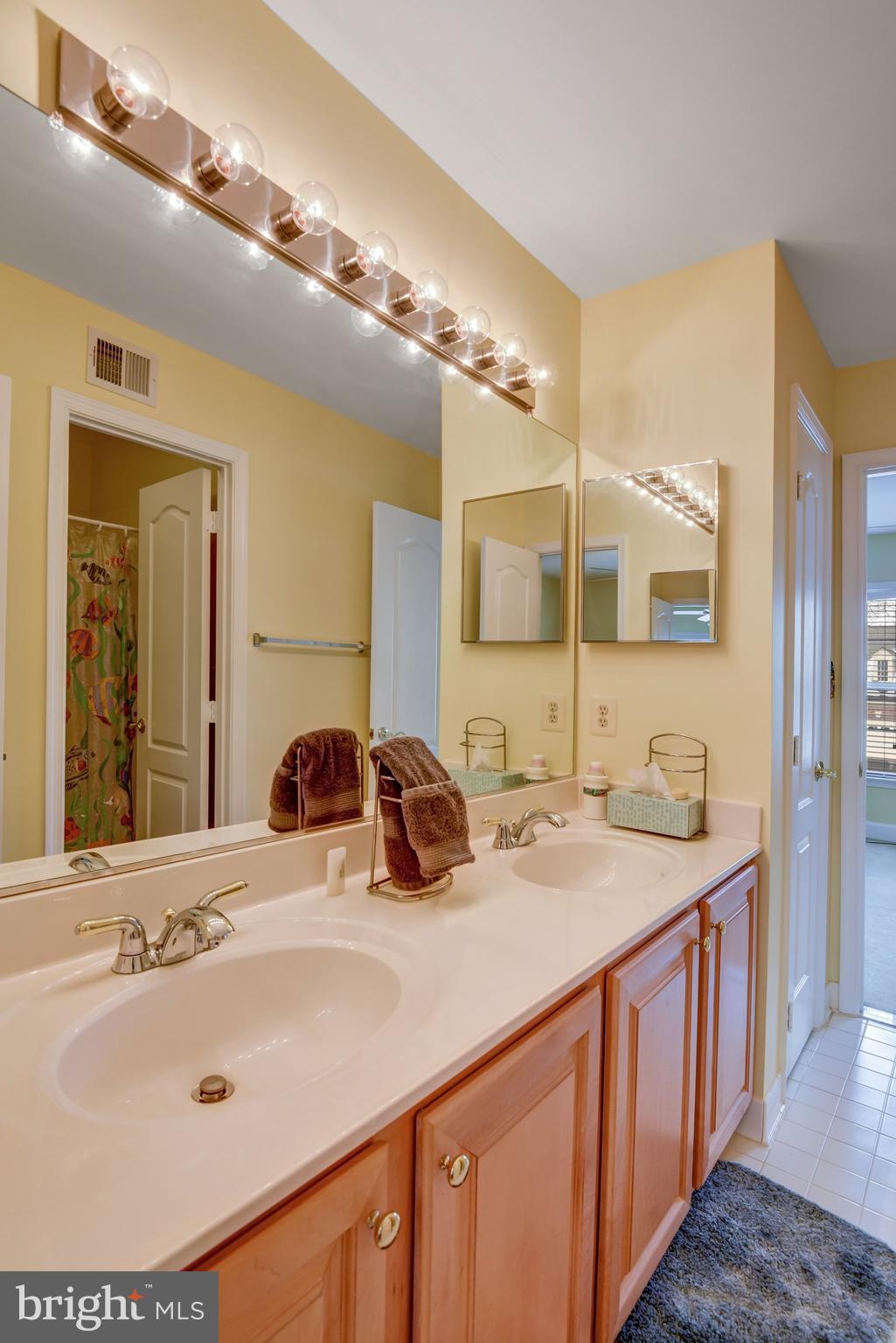 14237 Clubhouse Road Gainesville, VA 20155 - Photo 34 of 60