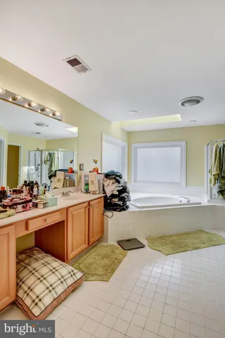 $825,000 | 14237 Clubhouse Road, Gainesville, VA 20155