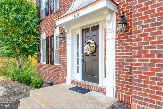 $825,000 | 14237 Clubhouse Road, Gainesville, VA 20155