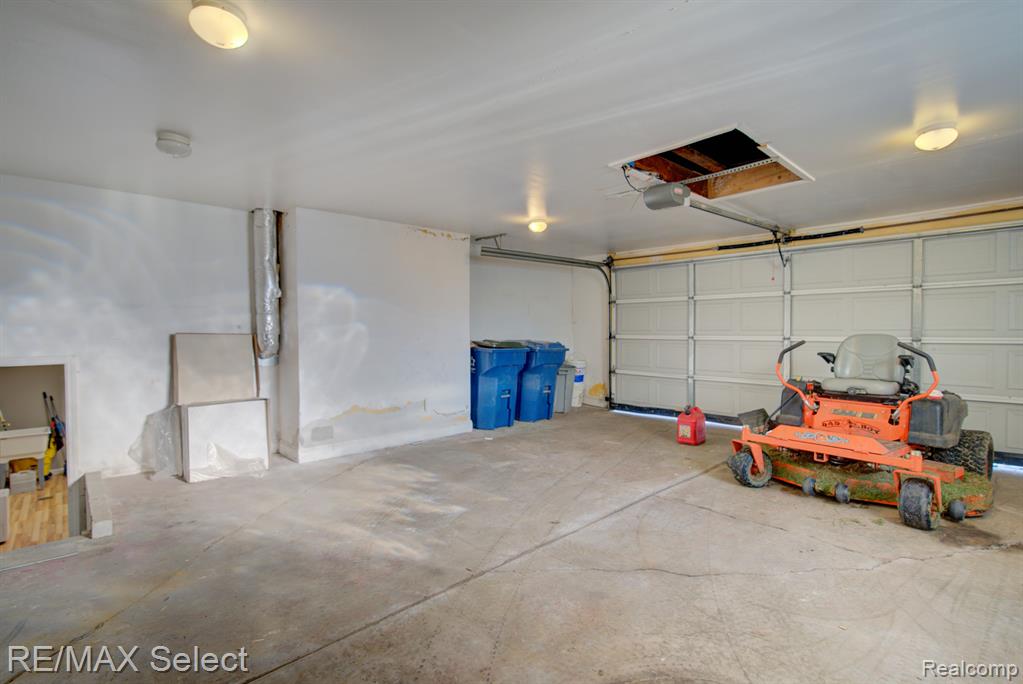 7120 Beecher Road Flushing, MI 48433 - Photo 19 of 27