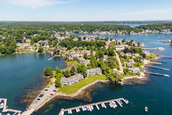 $995,000 | 52 McFarland Point Drive, Unit 27, Boothbay Harbor, ME 04538