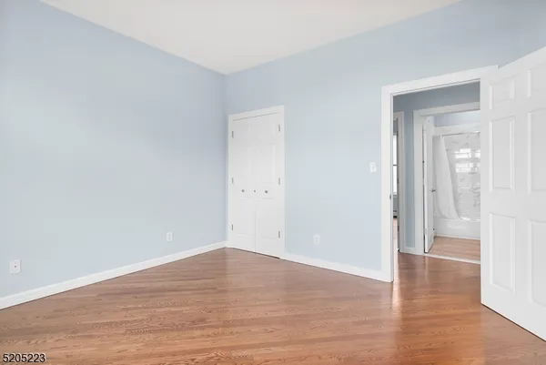 $2,875 | 420 Bloomfield Avenue, Unit 4, Montclair, NJ 07042