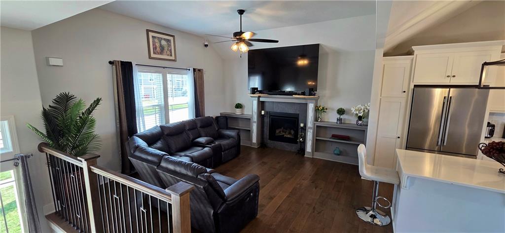 1000 Northwest 4th Street Oak Grove, MO 64075 - Photo 4 of 24