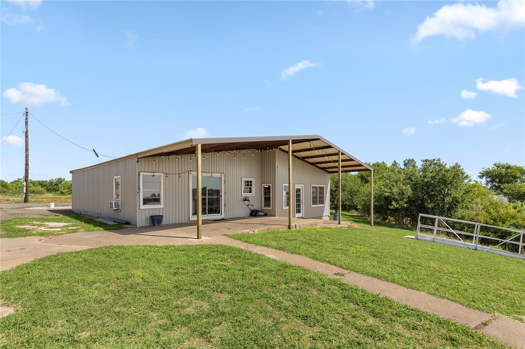 894 West Moonshine Road Seymour, TX 76380 - Photo 6 of 23