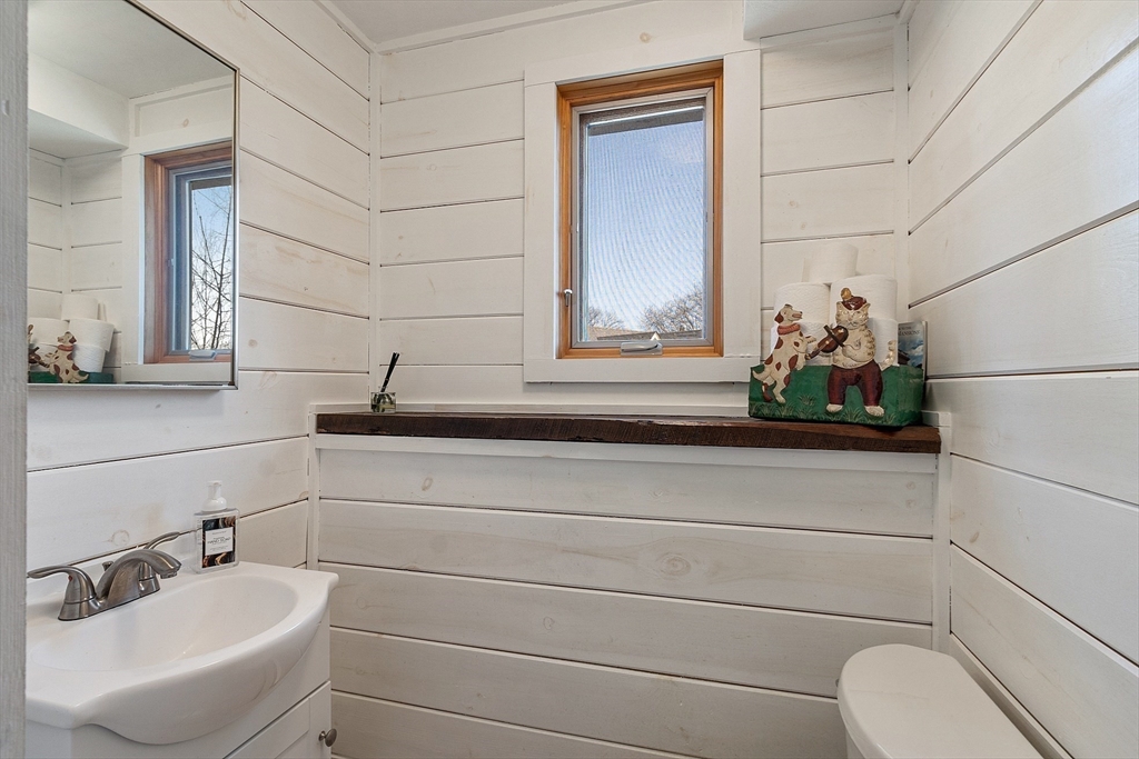 60 Gale Road Swampscott, MA 01907 - Photo 31 of 42