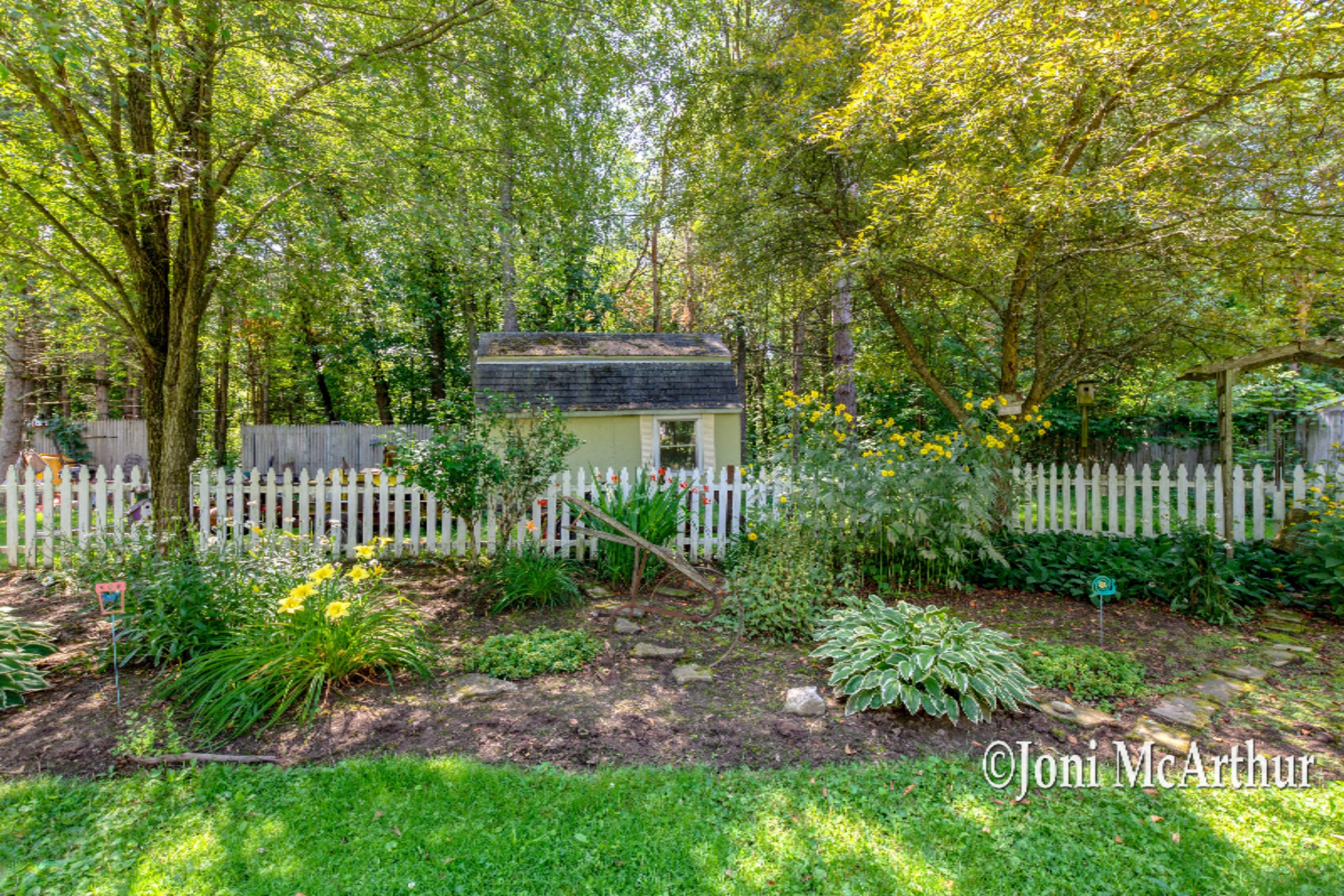 10319 Fisk Road Belding, MI 48809 - Photo 32 of 35 32 Back Gardens