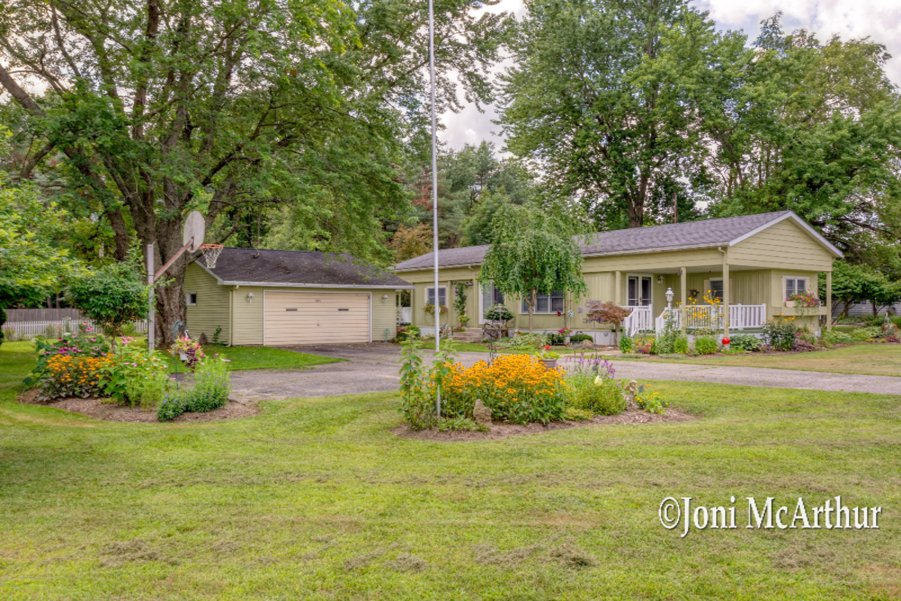 10319 Fisk Road Belding, MI 48809 - Photo 35 of 35 35 Front Angle