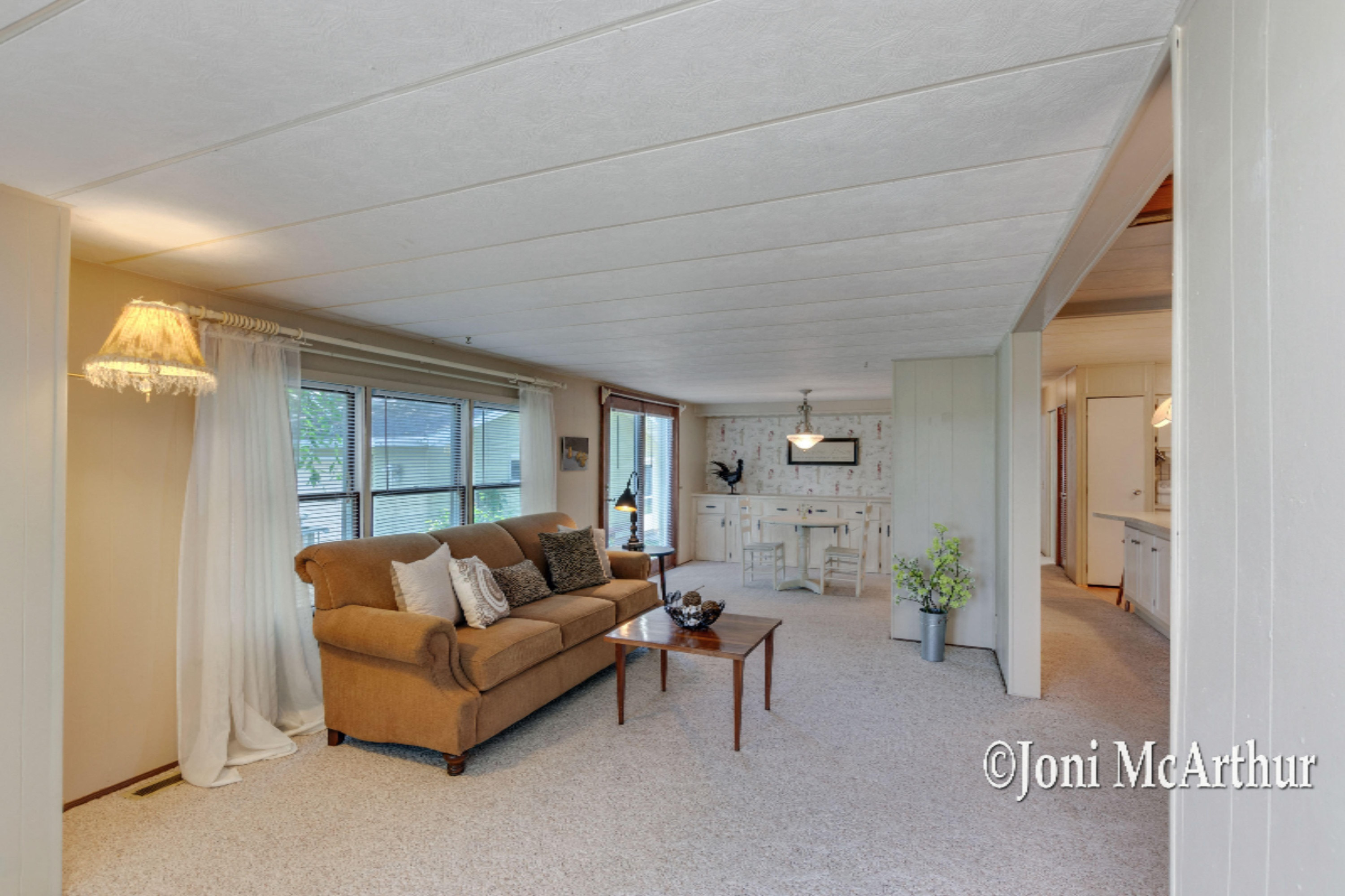10319 Fisk Road Belding, MI 48809 - Photo 6 of 35 06 Living Room